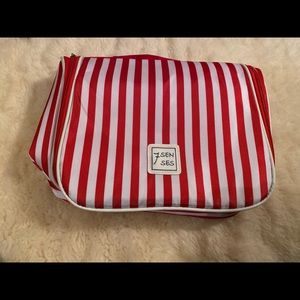 Large 7Senses toiletry bag